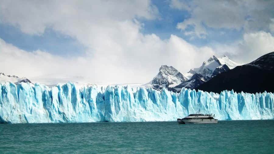El Calafate: Lake Argentino Upsala Channel Glaciers Cruise - From El Calafate to Punta Bandera: The Day Starts With a Ride
