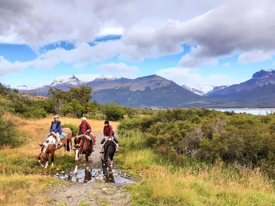 El Calafate: Nibepo Aike Ranch with Horseback Riding - Key points at a glance
