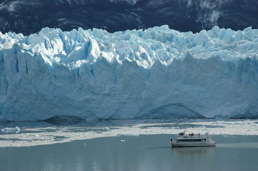 El Calafate: Perito Moreno Glacier & Optional Boat Cruise - Optional Boat Cruise: The 1 Hour That Changes the Whole Day