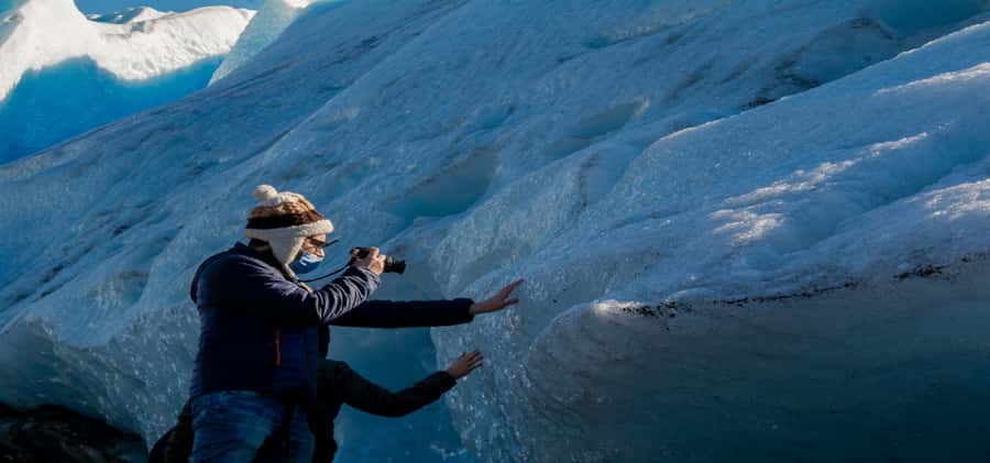 El Calafate: Safari Azul Los Glaciares Trekking Tour - The Lago Rico cruise: your first real look at the ice wall