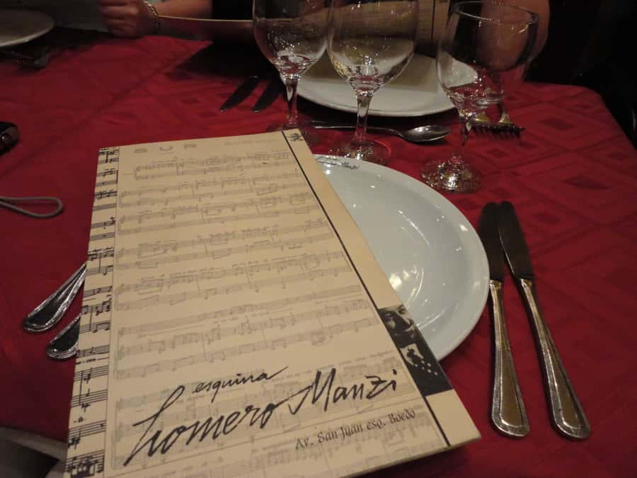Esquina Homero Manzi Dinner and Tango Show - What happens at the Homero Manzi Corner