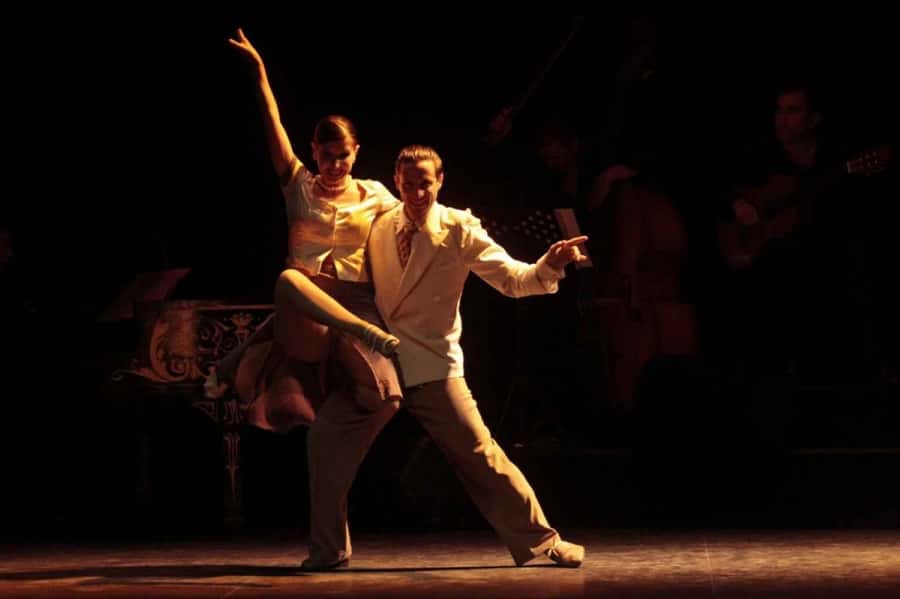 Esquina Homero Manzi Dinner and Tango Show - Dinner at the full experience: good fuel, not a food contest
