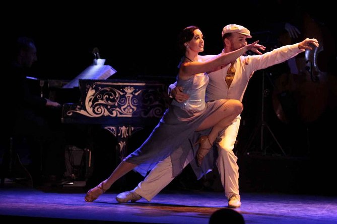 Esquina Homero Manzi Tango Show Ticket Including Optional Dinner in Buenos Aires - Timing in real life: when the night starts and how long it lasts
