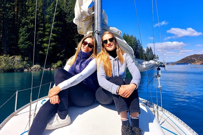 Exclusive Sailboat Trip through the Lakes of Bariloche - Getting there at Complejo Petunia, and how timing really works