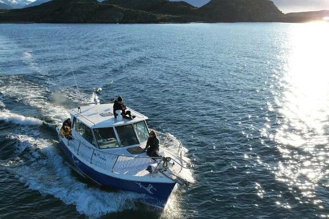 Excursion through the Beagle Channel on a Tango Yacht - Weather, rough water, and what to wear so the trip stays fun
