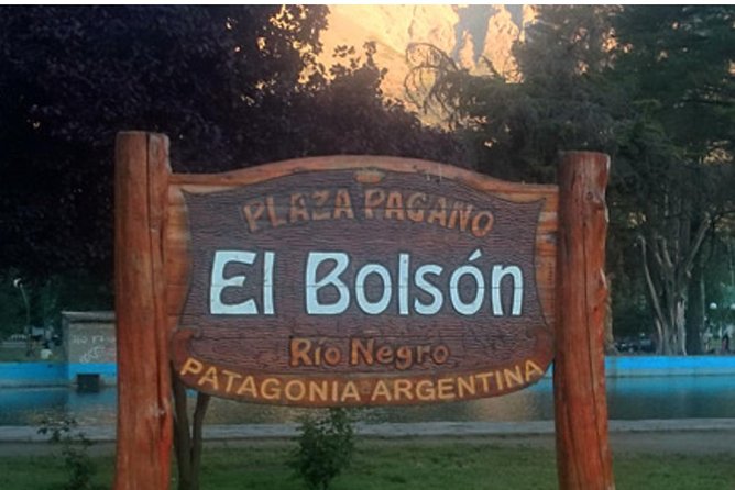 Excursion to El Bolsón and Lago Puelo, from Bariloche - Getting to El Foyel: roadside kiosks and two big scenery breaks