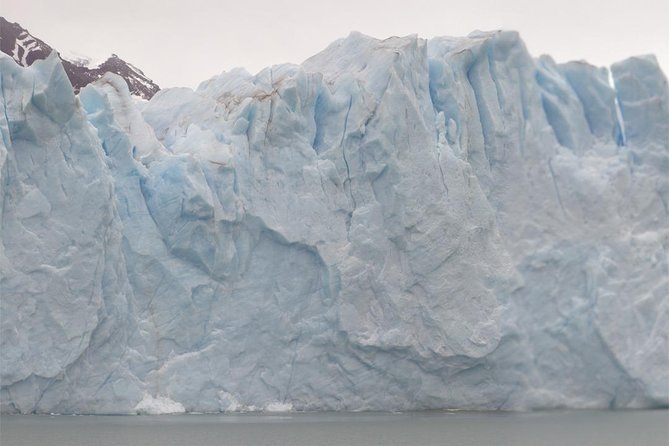 Excursion to the Perito Moreno Glacier, with guide and transfer to / from the hotel - Pasarelas Perito Moreno: 3 hours of catwalk views, plus the step reality