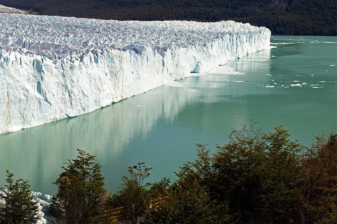 Excursion to the Perito Moreno Glacier, with guide and transfer to / from the hotel - Timing, comfort, and what to bring for an 8.5-hour glacier day
