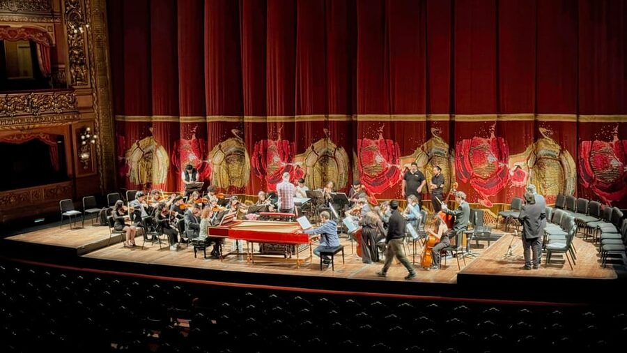 Experience Teatro Colon : Secure your Tour today!!! - Language choice: English, Spanish, or Portuguese