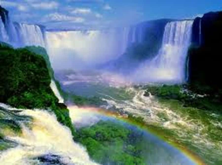 Explore Iguazu Falls in Brazil: An Unforgettable Experience - A Brazilian-side Iguazu day that starts with border formalities