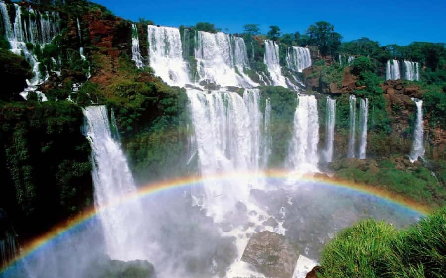 From Buenos Aires: 3-Day Iguazu Falls Tour with Airfare - The Iguazu Experience That Feels Like Two Different Worlds