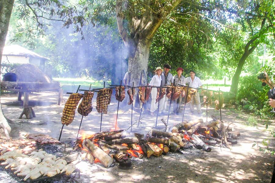 From Buenos Aires: Gaucho and Ranch Day Tour - Meet the guides, and why the commentary matters