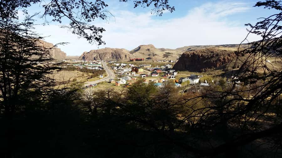 From El Calafate: Full-Day Tour to El Chaltén - El Chaltén town time: 5 hours to reset and choose your own lunch