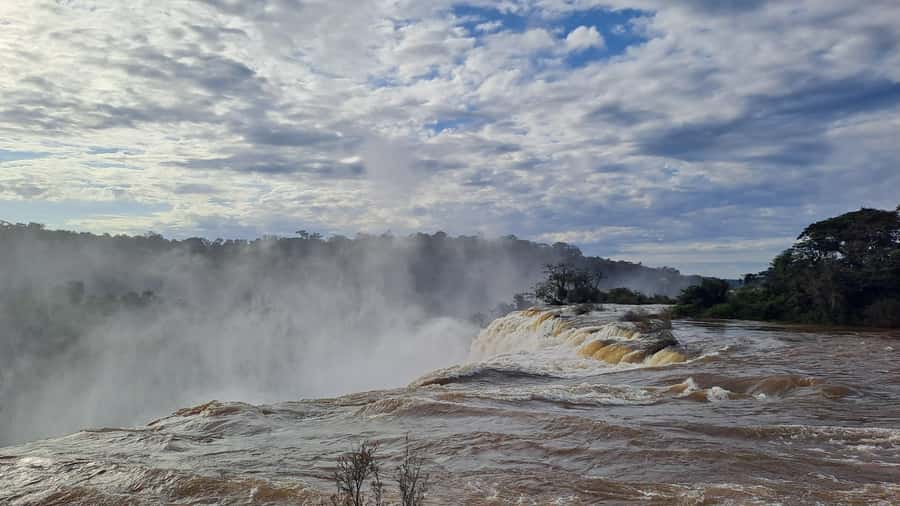 From Foz do Iguaçu: Iguazú Falls Boat Ride Argentina - How Wet You Will Get, and What to Pack So You Still Enjoy the Day
