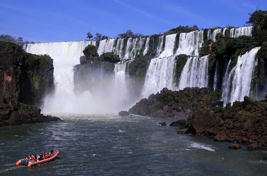 From Foz do Iguaçu: Iguazú Falls Boat Ride Argentina - Upper Circuit Walk: The Best Way to See the Falls in Context