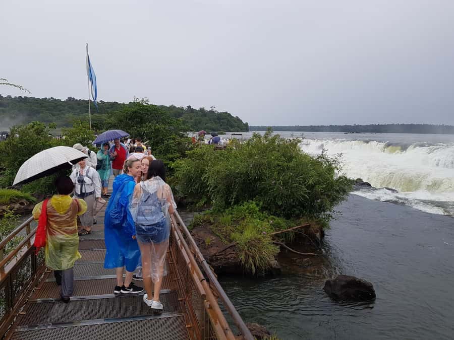 From Foz do Iguaçu: Iguazú Falls Boat Ride Argentina - Lunch Break and Timing: How the Day Stays Balanced