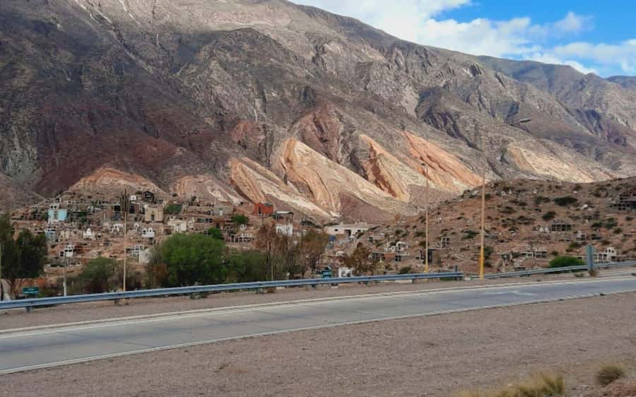 From Jujuy: Serranías de Hornocal with Quebrada de Humahuaca - Uquía’s church and the Arcabuceros Angels: art history in the high Andes
