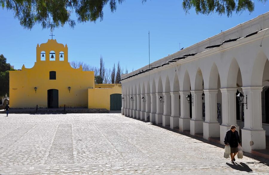 From Salta: 3-Day Cafayate, Cachi, and Humahuaca Guided Trip - Hotel Pickup to Quebrada de las Conchas, The Start That Sets the Tone