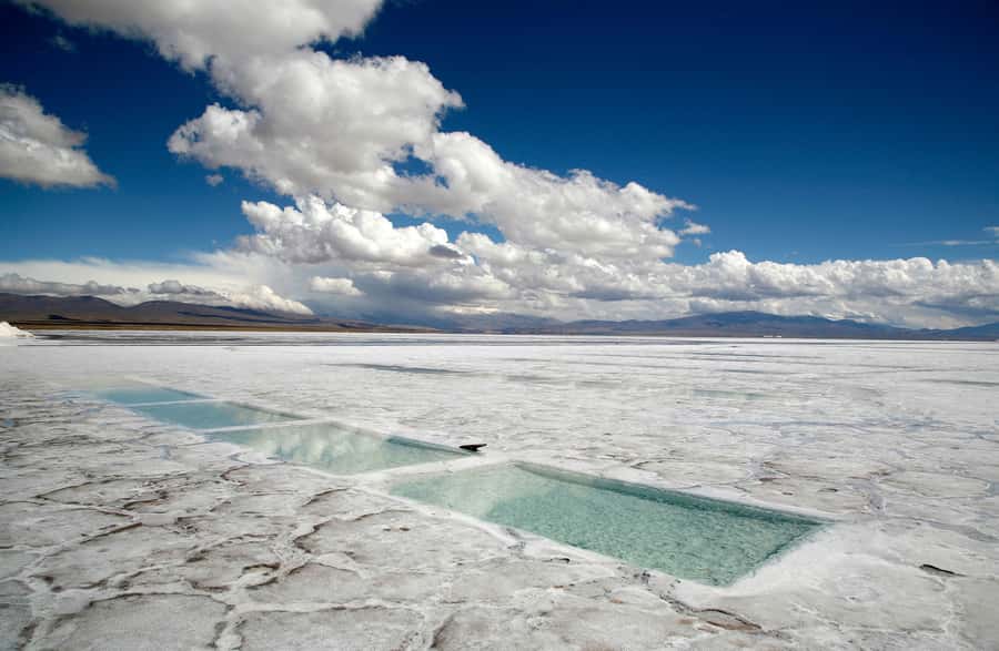 From Salta: Full-Day Trip to Salinas Grandes and Purmamarca - Salinas Grandes: how to enjoy the salt flats without rushing