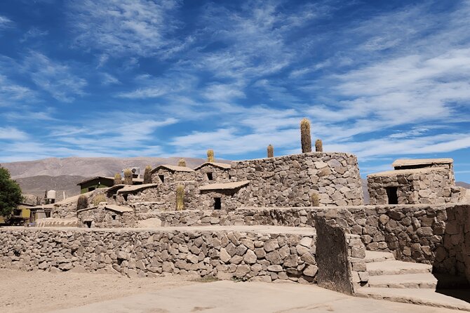 From Salta: Serranías del Hornocal and the hill of 14 colors - From Uquía to Hornocal: 4x4 dirt-road thrills and the 4350m viewpoint