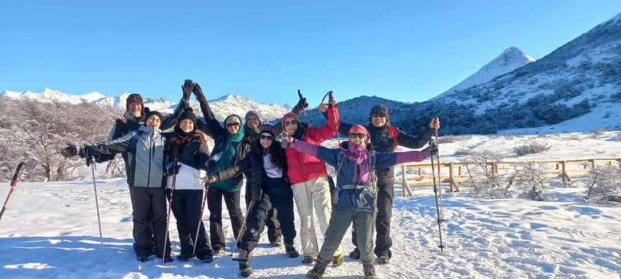 From Ushuaia: Tierra del Fuego Emerald Lagoon Trekking Tour - Box lunch at the lagoon: what you eat and why it matters