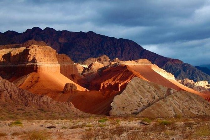 Full-day Cafayate, Lerma Valley, and Wine Tasting from Salta - Wine Tasting in Cafayate: What You’re Likely Getting (And the Language Factor)