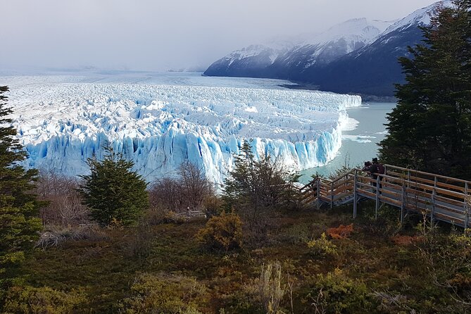 Full Day Guided Tour Perito Moreno National Park and Glacier - Lunch inside the park area: plan your budget and choose your style