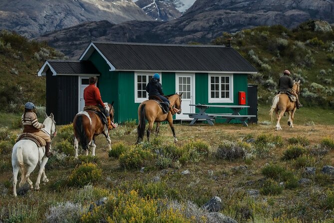 Horse Back Riding Expedition - From El Calafate at 7:30 am: the calm logistics that set you up for success