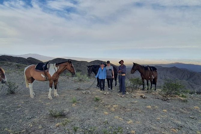 Horseback riding and roast in the mountains of Mendoza - From Mendoza pickup to the gaucho post at the foothills edge