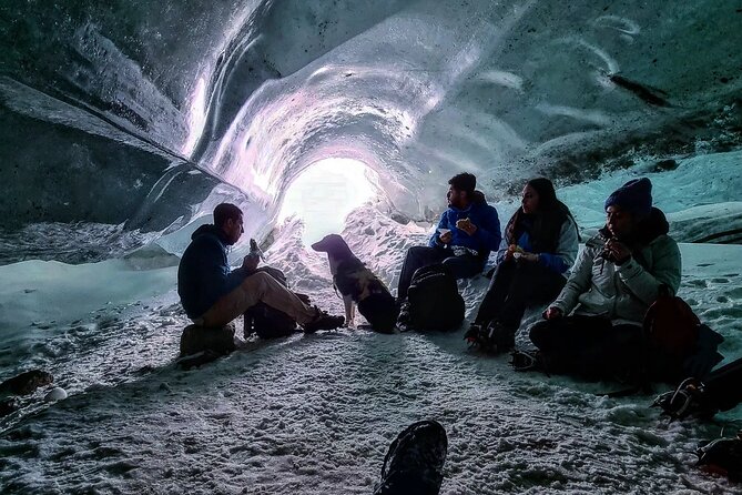 Ice Trekking Vinciguerra Glacier and Laguna de los Témpanos Premium - Trekking difficulty: medium level, but stamina still matters