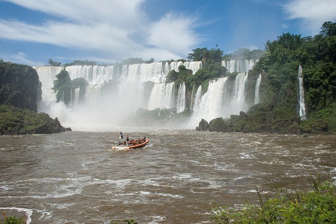Iguazu Falls: FWD in the Jungle, Boat Ride and Argentinian Falls - Hotel pickup and the 7:30 am rhythm in Puerto Iguazú