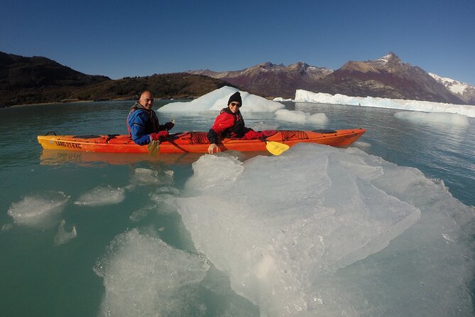 Kayak Perito Moreno Gateways Lunch and Transfer from Calafate - Stop 1 and Stop 2: arriving at Perito Moreno and the guided kayak briefing