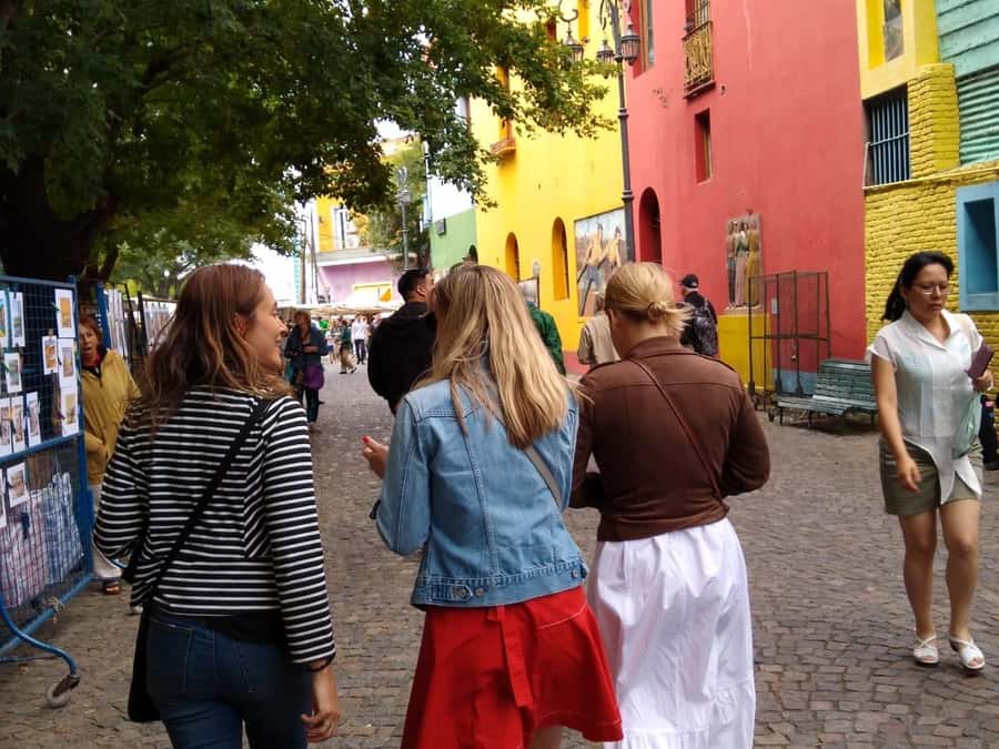 La Boca Out off the Beaten Track - Boca Juniors and the Salesian Church: icons, but with real context