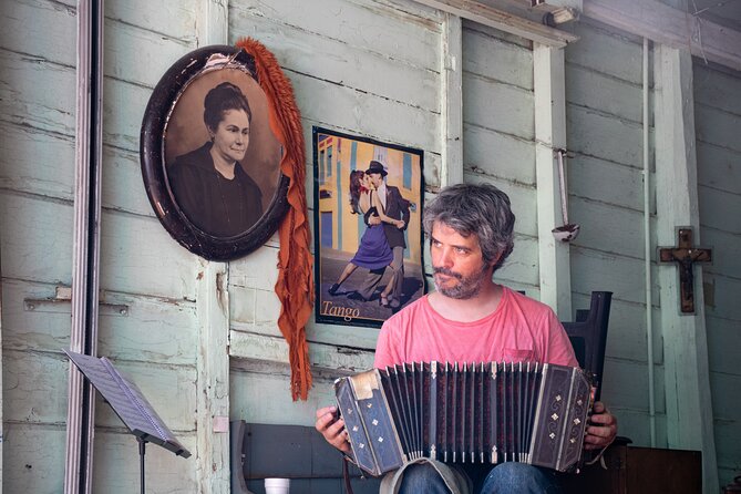 La Boca Walking Tour - Guides and audio: why hearing the story matters in La Boca