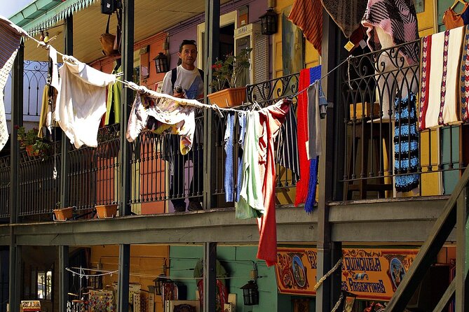 La Boca Walking Tour: Explore Top Sights & Hidden Gems - Lo del Diego and Vuelta de Rocha: River Bend Views in La Boca’s Orbit