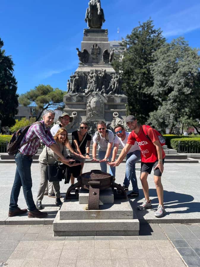 La Docta Free Walking Tour "Córdoba La Antigua". - Manzana Jesuítica and the UNC historical museum area