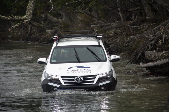 Lakes District 4x4 Full-Day Tour with Lunch from Ushuaia - Lunch, Patagonian wine, and the value of being fed well