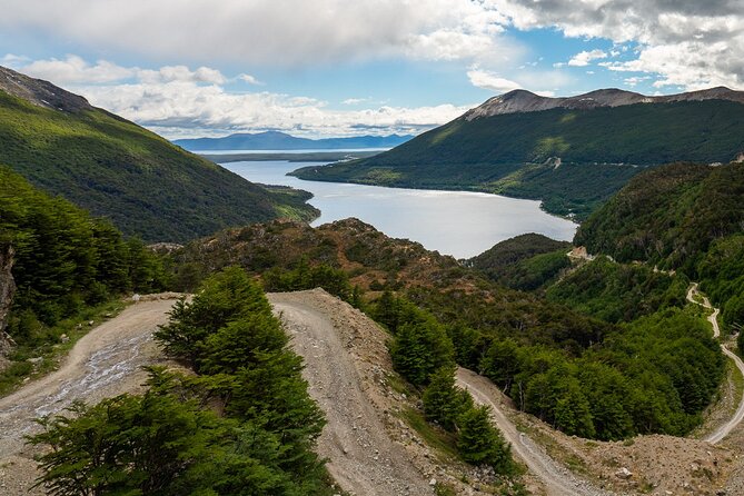 Lakes District 4x4 Full-Day Tour with Lunch from Ushuaia - Price and value: what $158 buys on a real road day
