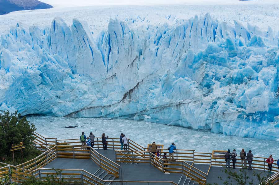 Los Glaciares National Park and Perito Moreno Glacier Tour - Curva de los Suspiros: your first big look at Perito Moreno