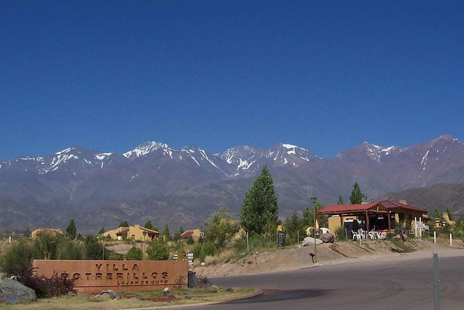 Mendoza: Aconcagua Adventure in the Andes Mountains - Morning start from Mendoza, then south on Ruta 86 toward Cacheuta and Potrerillos