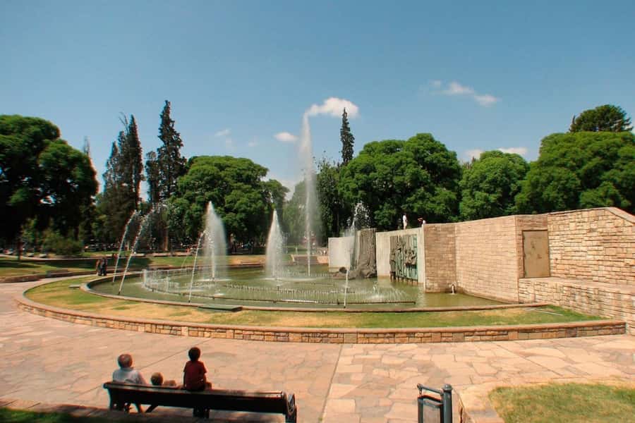 Mendoza: City tour with visit to General San Martin Park - Malvinas Argentinas Stadium: a sports landmark with real-world energy