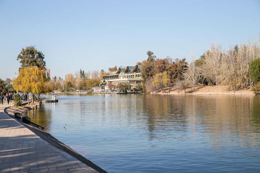 Mendoza: Half-Day Sightseeing Tour - Plaza Independencia and the surrounding squares you’ll recognize instantly