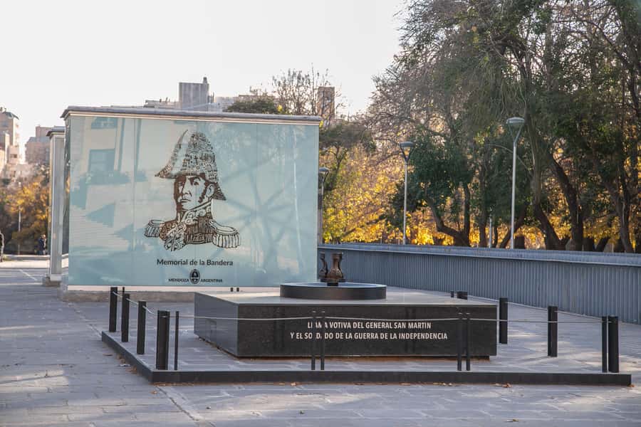 Mendoza: Half-Day Sightseeing Tour - Price, transfers, and what $24 really buys you