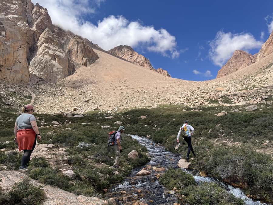 Mendoza: Hiking, Meditation & Yoga in the Andes with Lunch - Lunch in the Andes: Homemade and Built for Dietary Needs