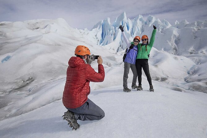 Minitrekking tour through the Perito Moreno Glacier! - The glacier walk: crampons, formations, and why rupture is the star