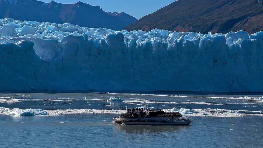 Moreno Glacier: Tour from El Calafate with tour guide, walkways, and boat ride - Footbridges and Walkways: The Main Balcony Experience (146 m Up)