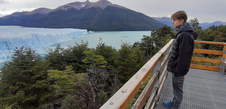 Moreno Glacier: Tour from El Calafate with tour guide, walkways, and boat ride - The Glacier Entry: Photo Stops, Park Time, and Getting Oriented