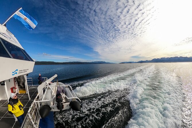 Navigation in the Beagle Channel with minitrekking USHUAIA - Price and value for an $85, 3-hour Ushuaia sea cruise