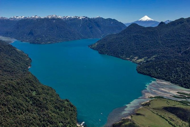 OneWay Journey: from Bariloche, Argentina to Puerto Varas, Chile - The 12-hour route, in plain language (bus, catamaran, repeat)