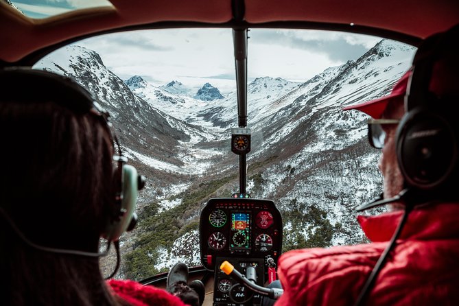 Overflight Laguna Esmeralda - A15 - Stop 1: the glacier that guards Ushuaia from the sky